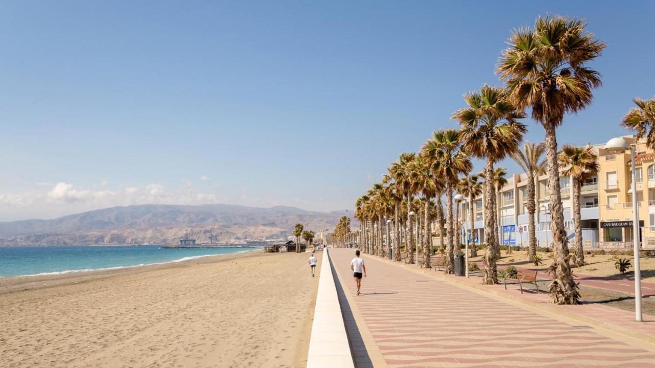 Apartamento Con Vistas Al Mar. Primera Linea De Playa. Aguadulce  Eksteriør billede