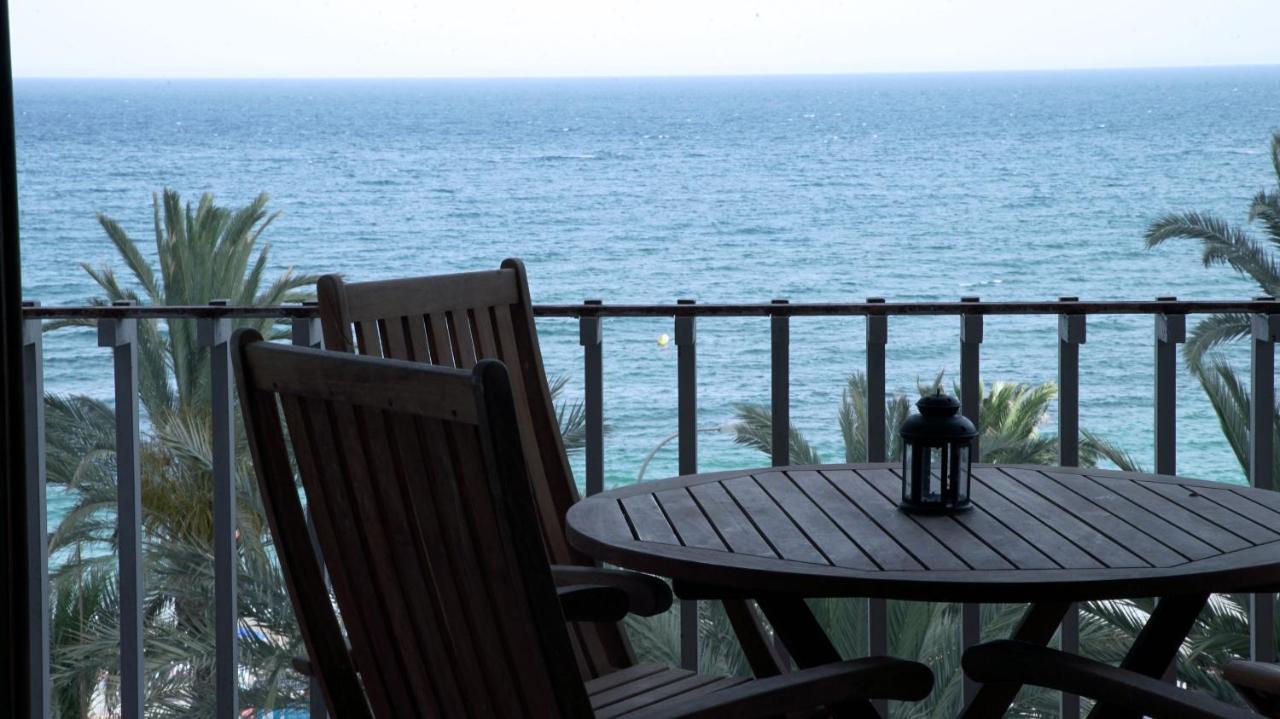 Apartamento Con Vistas Al Mar. Primera Linea De Playa. Aguadulce  Eksteriør billede